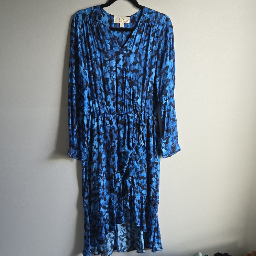 Cloth & Stone Blue Patterned Long Sleeve Dress